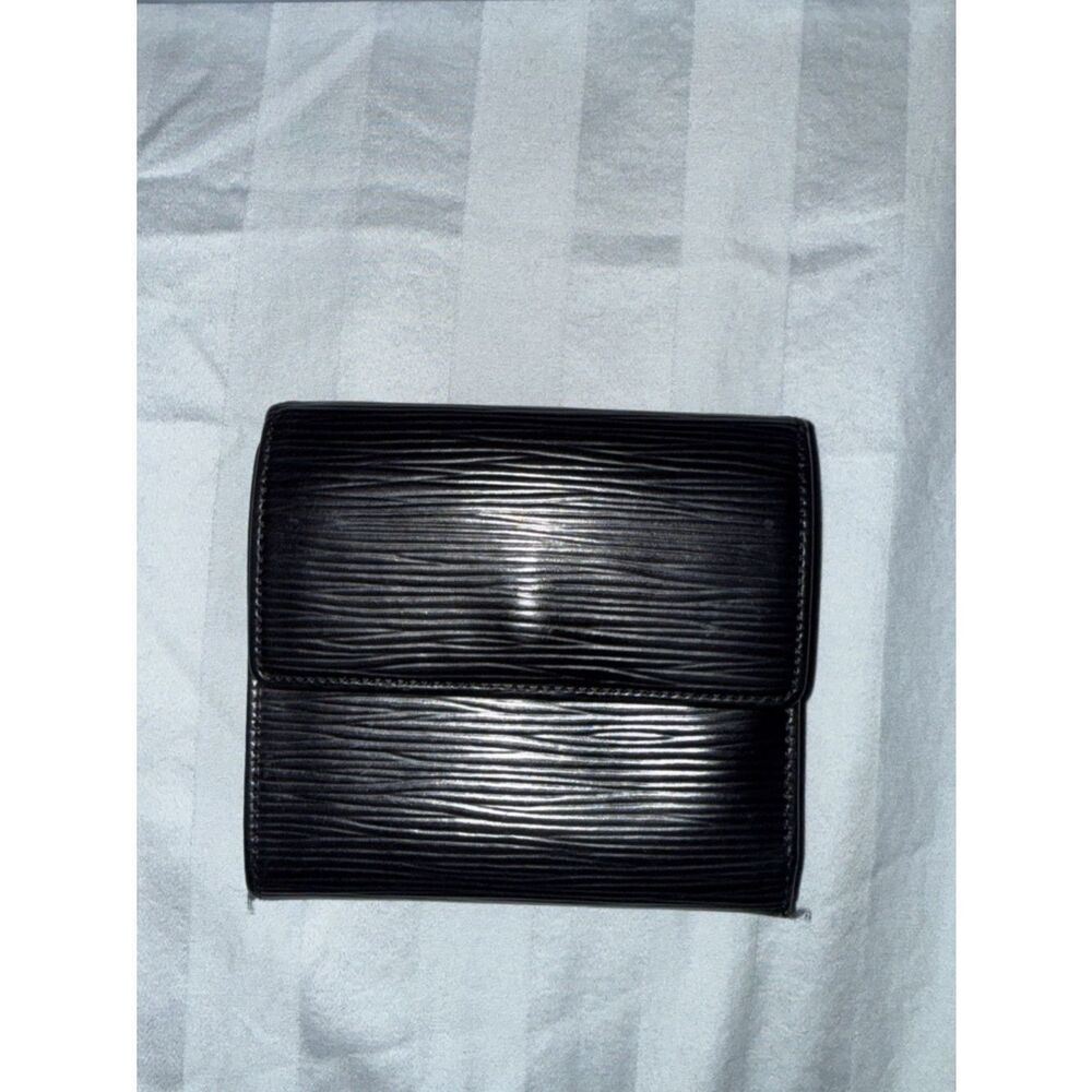 Louis Vuitton Epi Leather Black Bifold Wallet Small Snap Closure